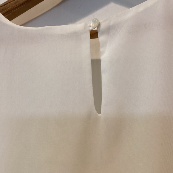 NWOT Zenana Outfitters Ivory V-Neck Blouse - Picture 10 of 10